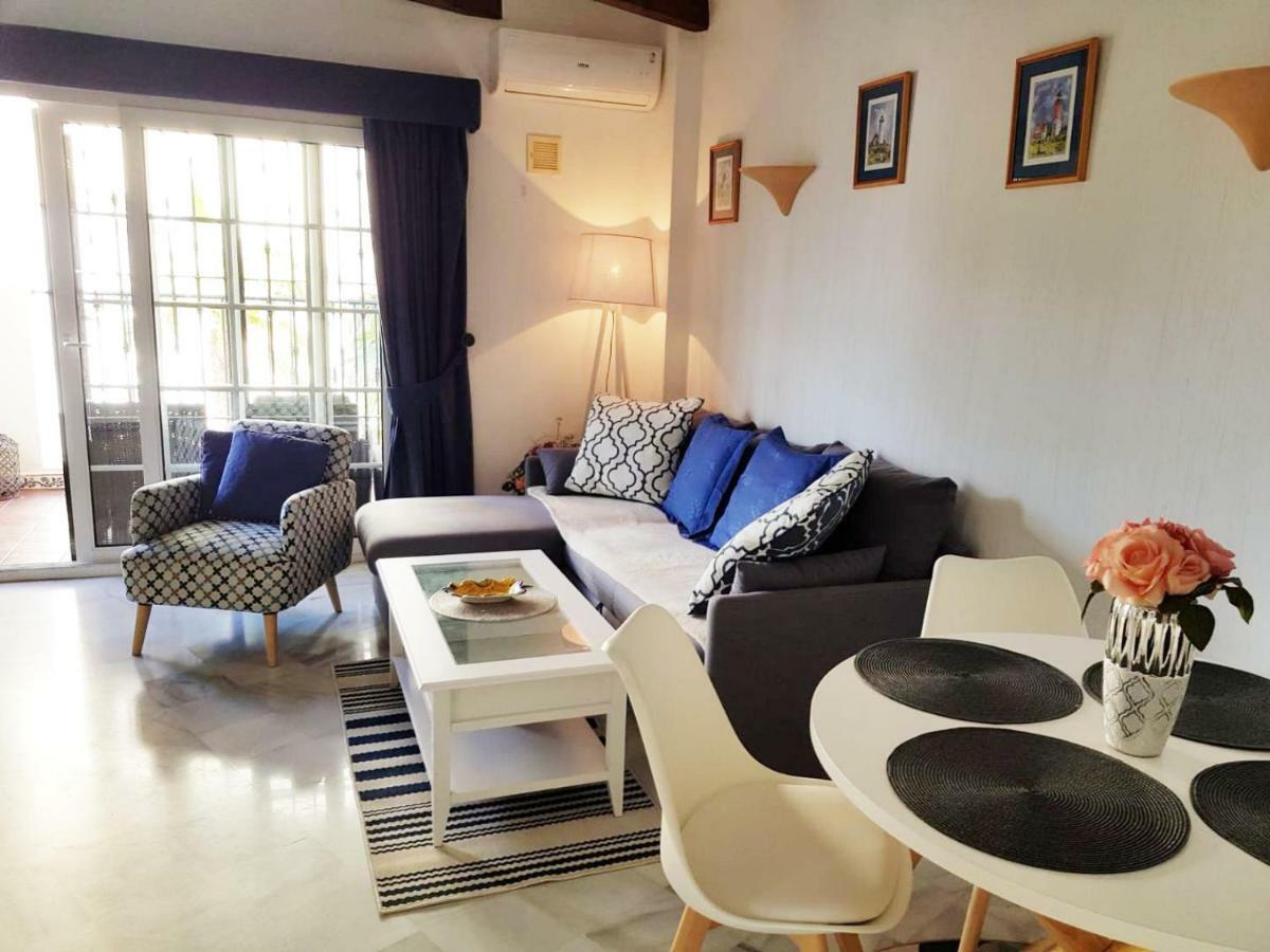 Martina Apartment Torrevieja Exterior photo